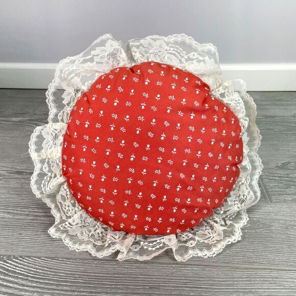 Vintage Burnt Red Orange 9" Round Throw Pillow White Floral Pattern Lace Edge - Picture 1 of 10